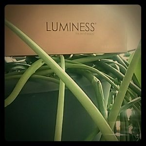 Luminess silk and smooth